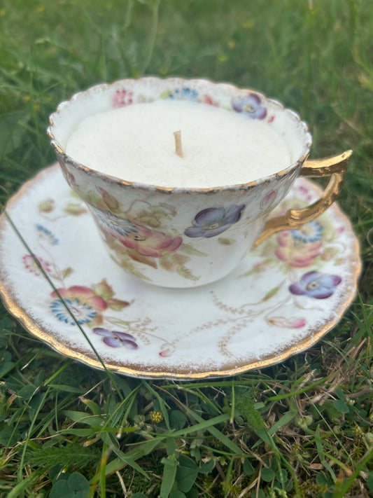 Gilded and beautiful - a delicate Bohemian bone china cup & saucer candle