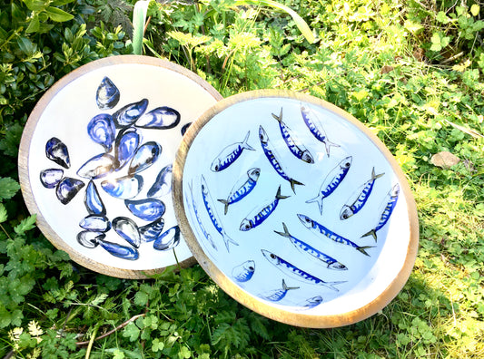 Mackerel design mango wood serving bowl 25cm