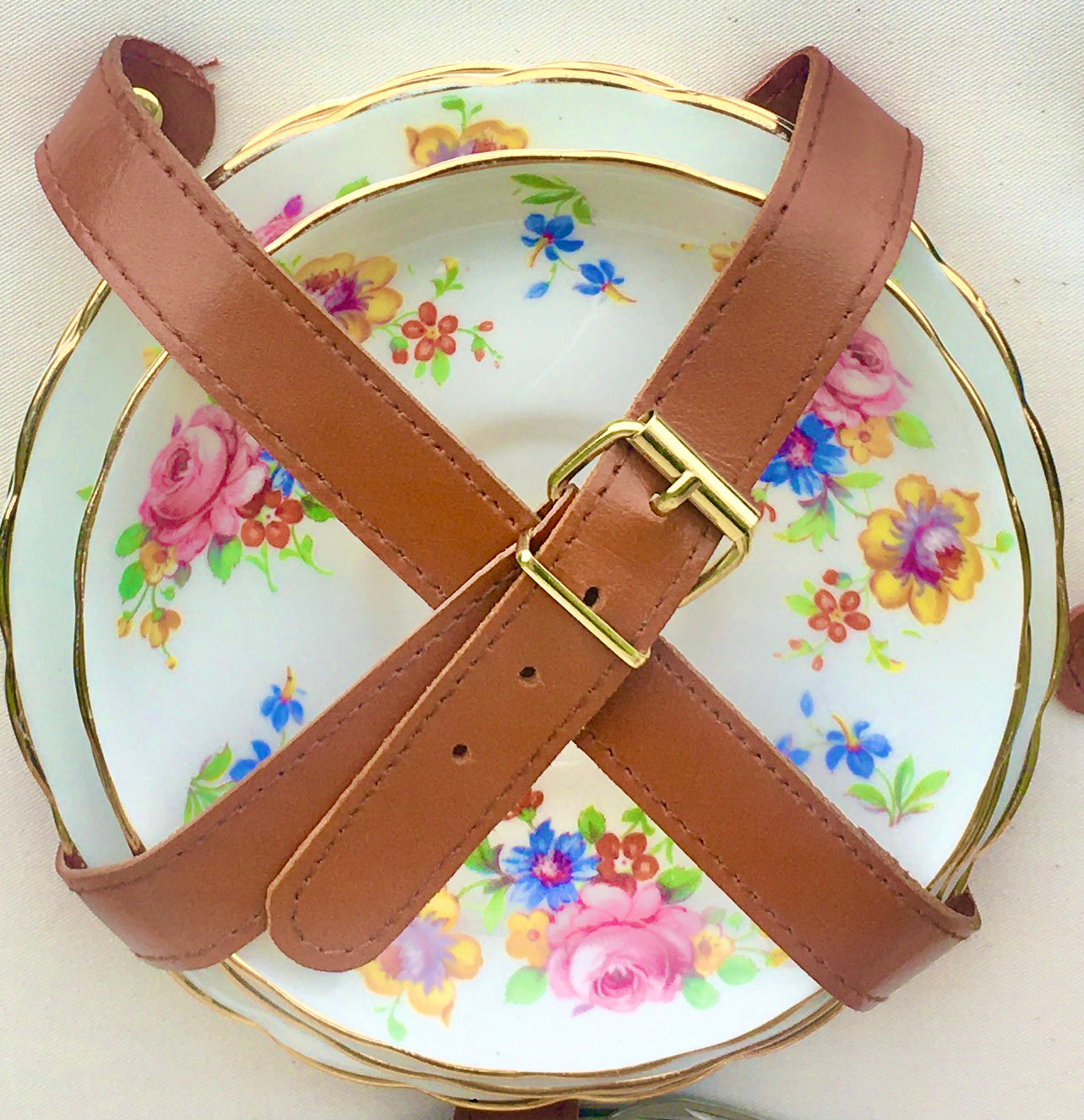 vintage tea plates in picninc set