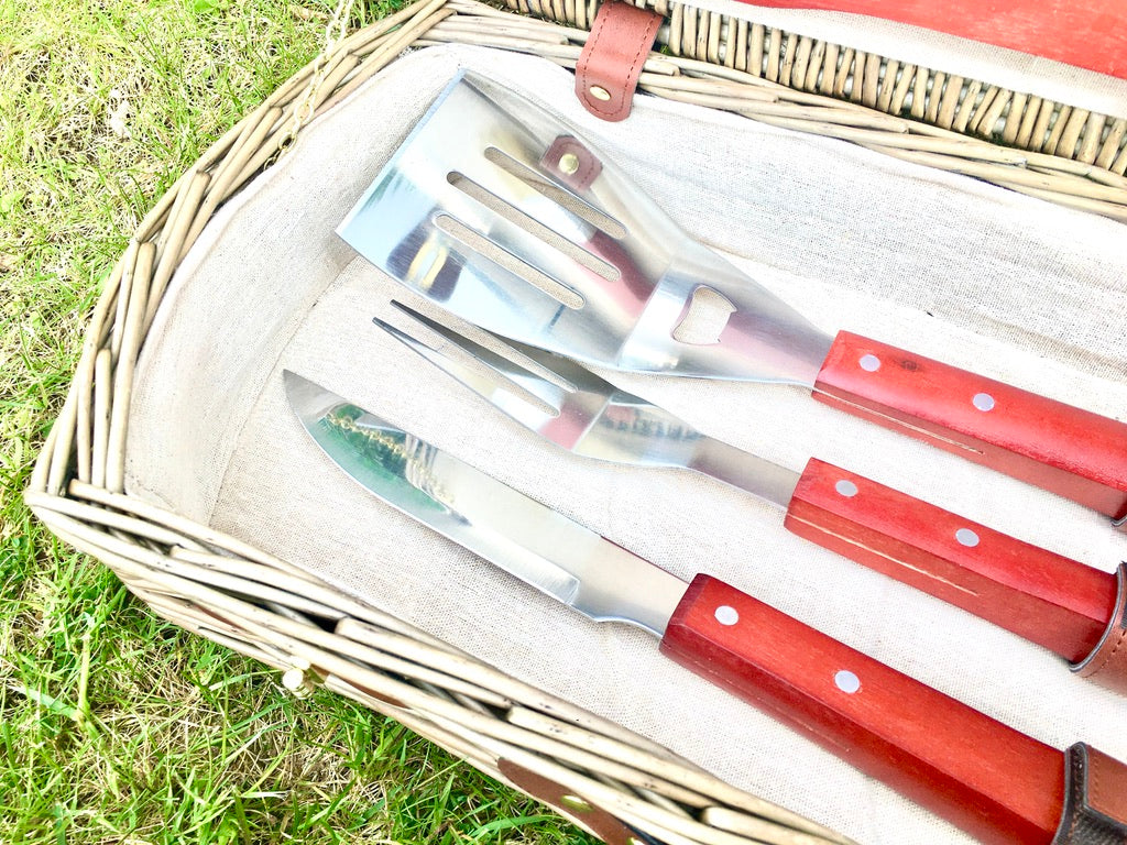 Barbeque tool set