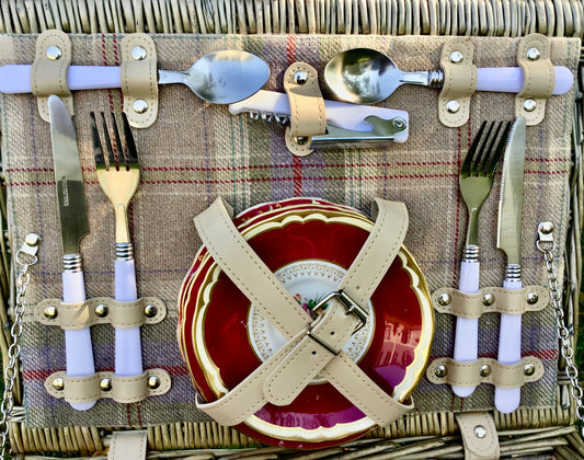 The Marlborough fitted picnic hamper for 2