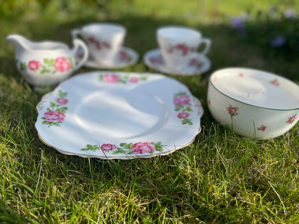 Rosebud aftenoon tea for 2