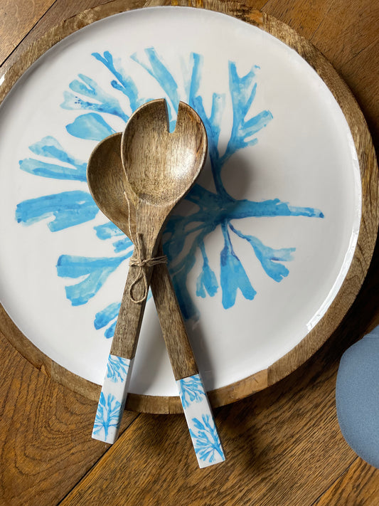 Seaweed design mango wood salad servers