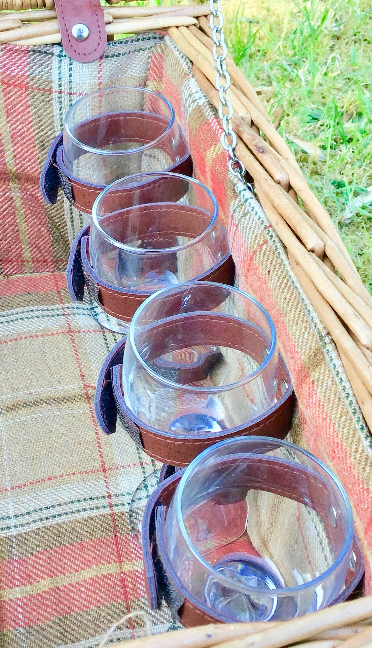 The Heathcliff - a tweed lined fitted picnic hamper for 4