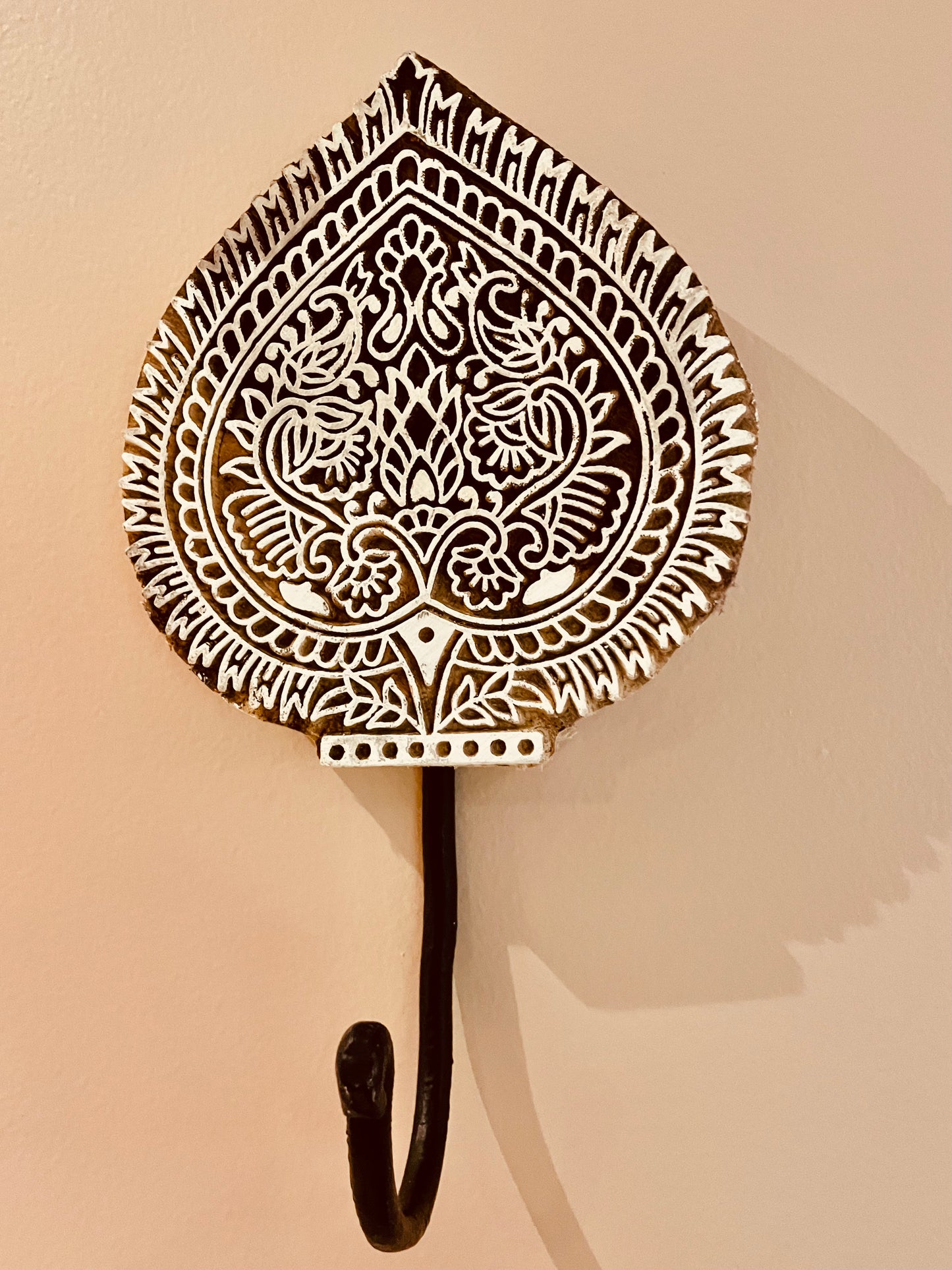 leaf block wooden coat hook