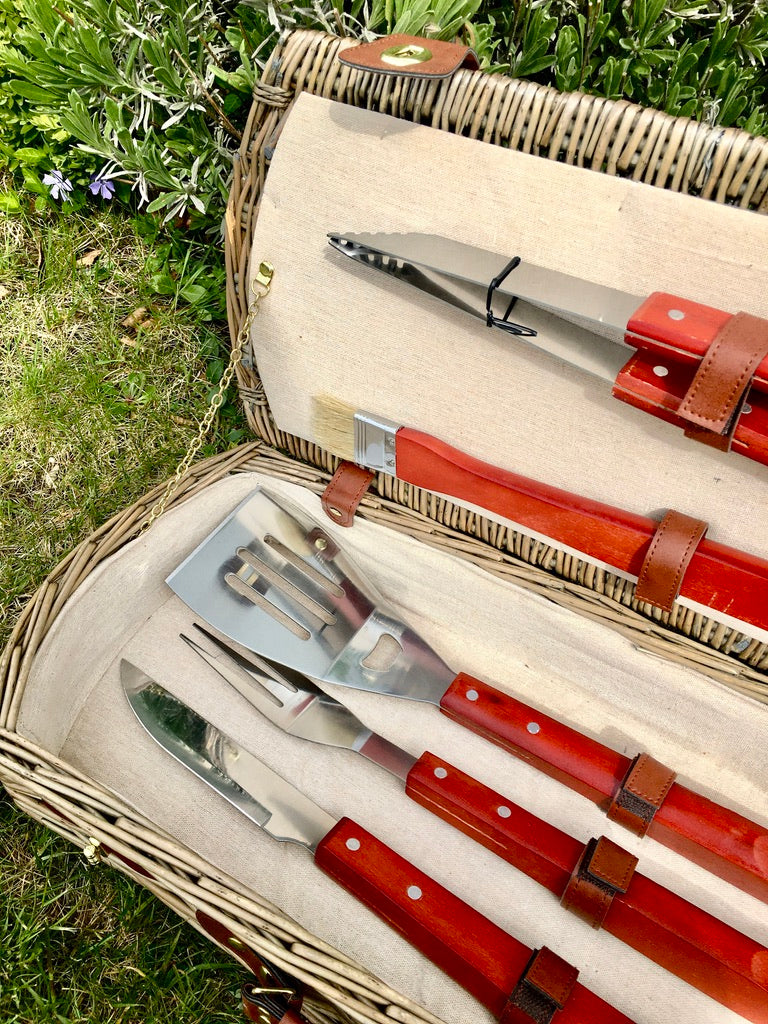 barbeque tool set