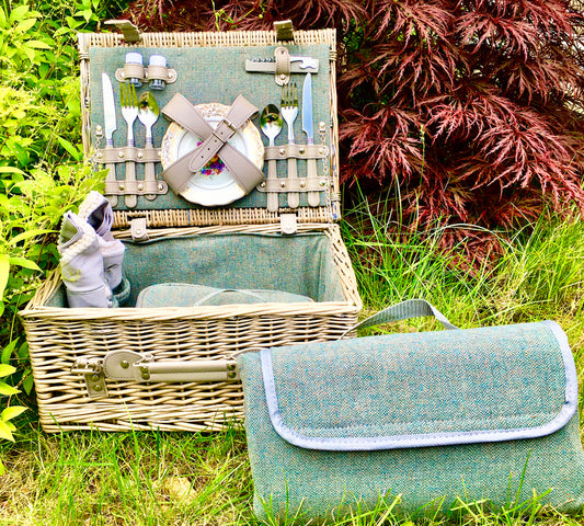 tweed picnic  hamper