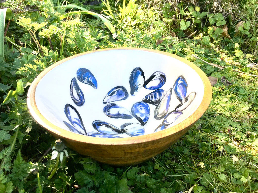 mango wood fish design bowl