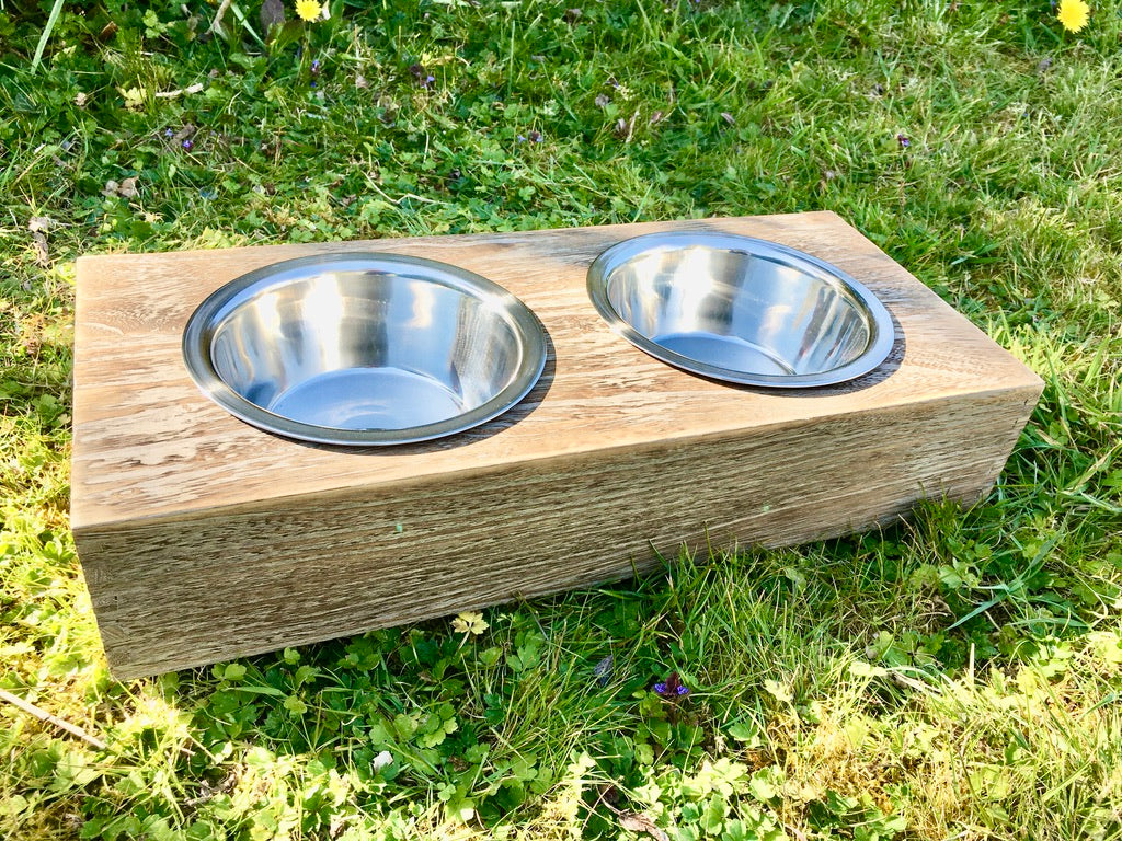 Stainless steel & wood dog feeding station