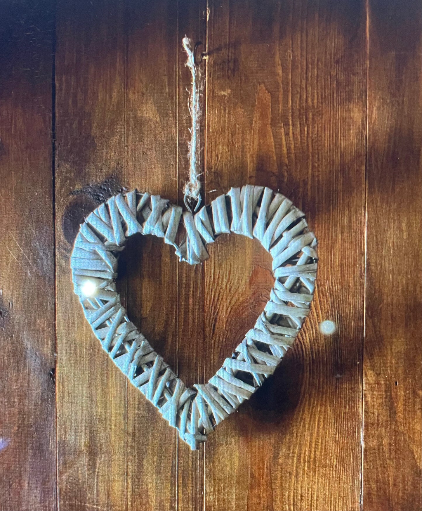 Small flat willow heart