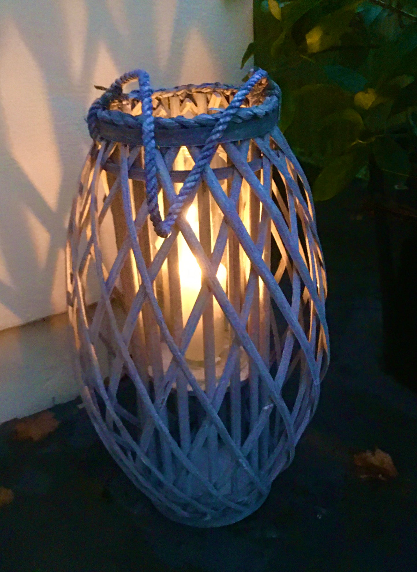 wuhile willow garden lantern