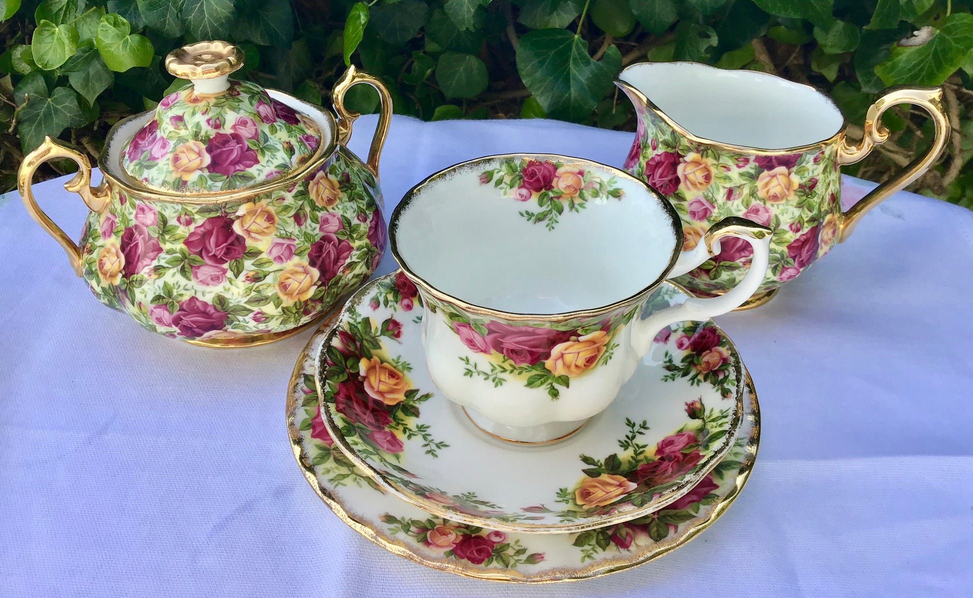 Royal Doulton Old Country Roses Tea for one